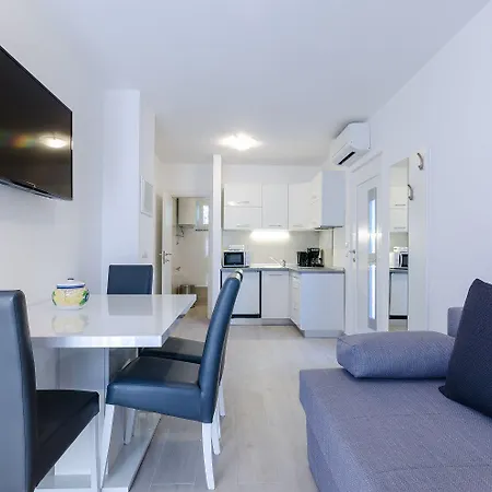 Modernes Nur 430 Meter Zum Sandstrand Mit Privatparkplatz Lejlighed *