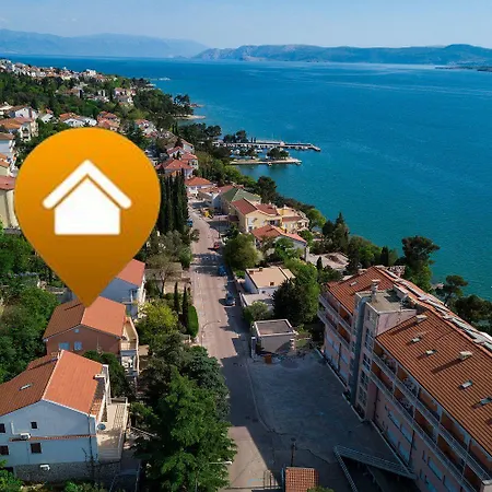 Modernes Nur 430 Meter Zum Sandstrand Mit Privatparkplatz Crikvenica