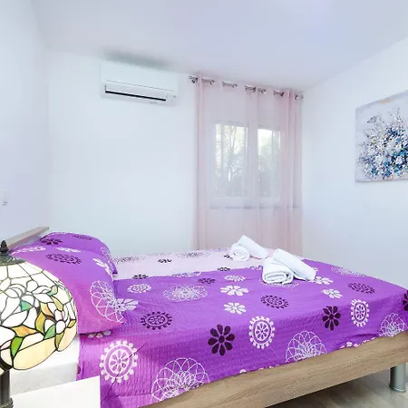Lejlighed Modernes Nur 430 Meter Zum Sandstrand Mit Privatparkplatz Crikvenica