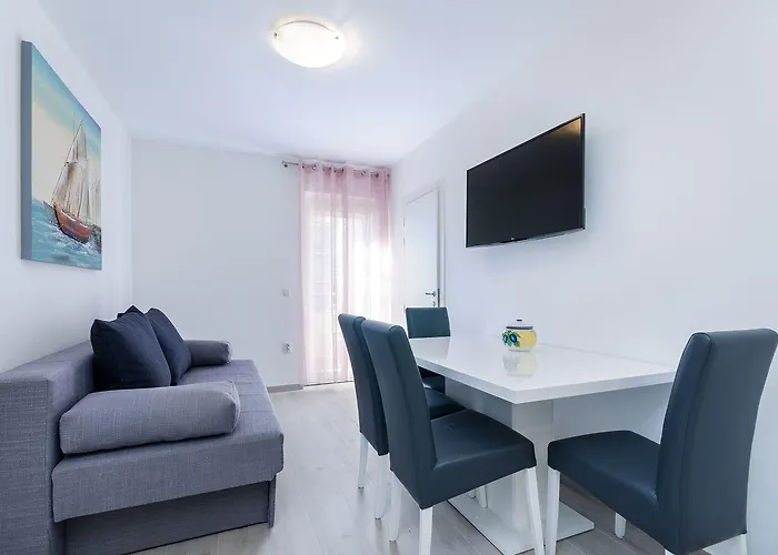 Apartment Modernes Nur 430 Meter Zum Sandstrand Mit Privatparkplatz